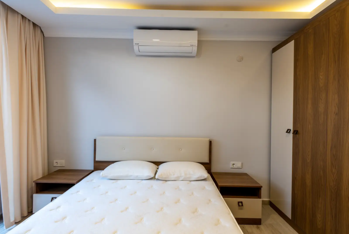 FETHİYE OVACIK’TA 580 m² ARSA İÇİNDE 4+1 MÜSTAKİL VİLLA