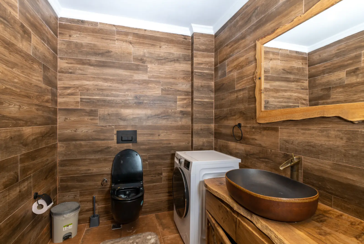 FETHİYE OVACIK’TA 580 m² ARSA İÇİNDE 4+1 MÜSTAKİL VİLLA