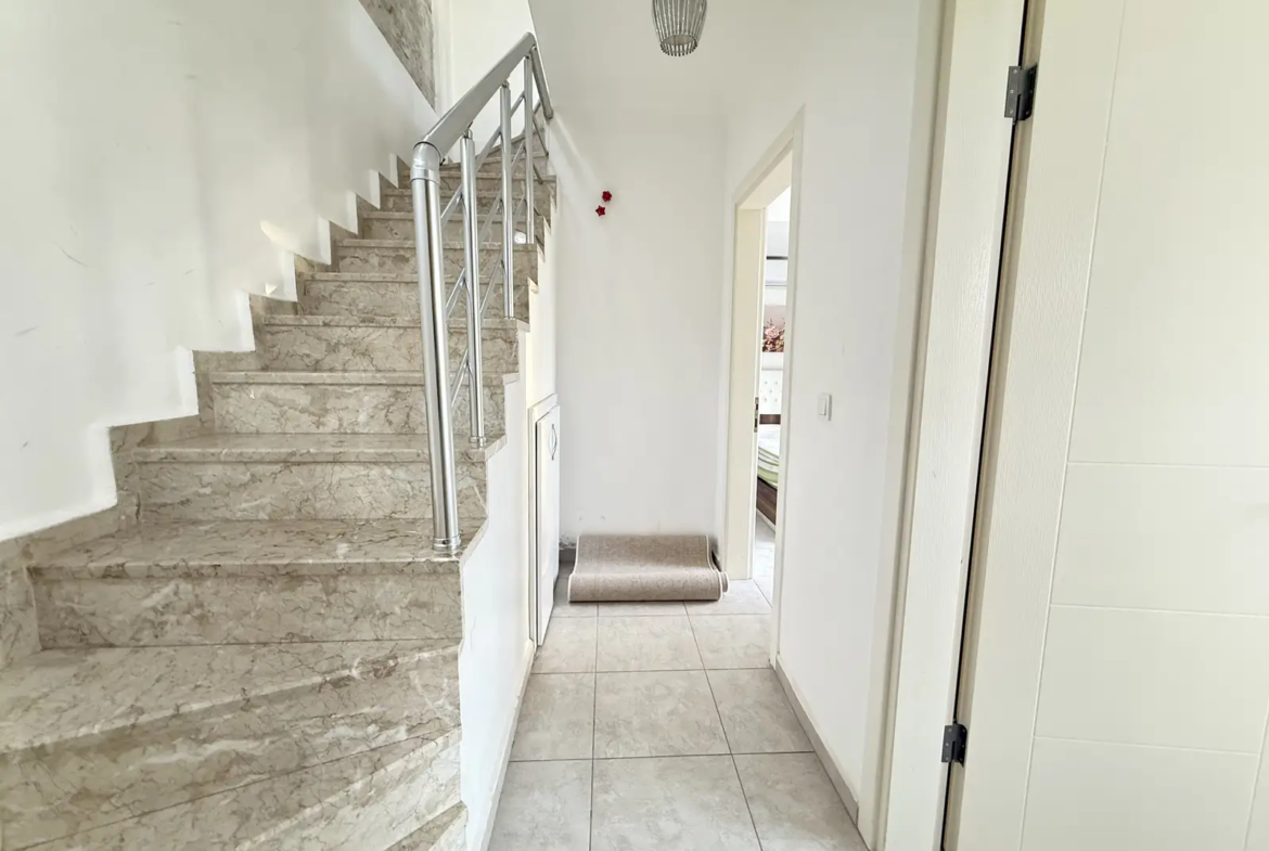 FETHİYE OVACIK’TA MÜKEMMEL SİTEDE HAVUZLU 2+1 DAİRE
