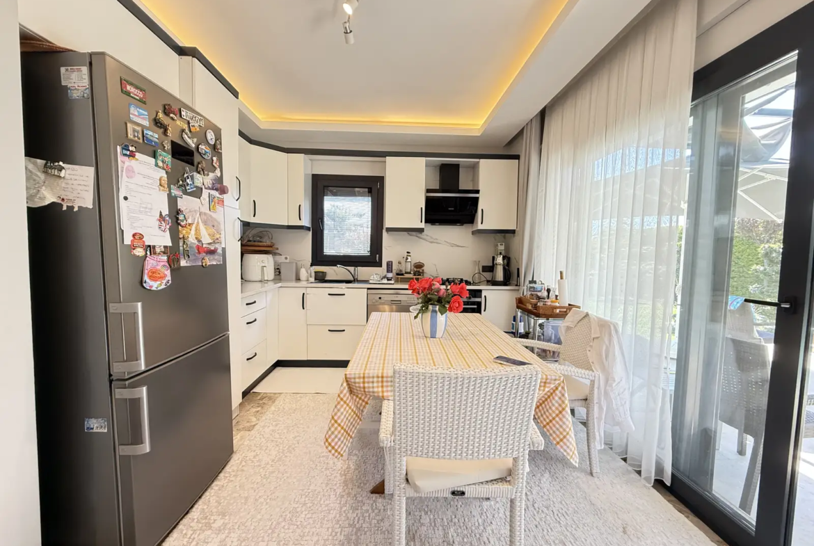 FETHİYE ÇALIŞ PLAJINA 200 METRE MÜSTAKİL HAVUZLU, BAHÇELİ VİLLA