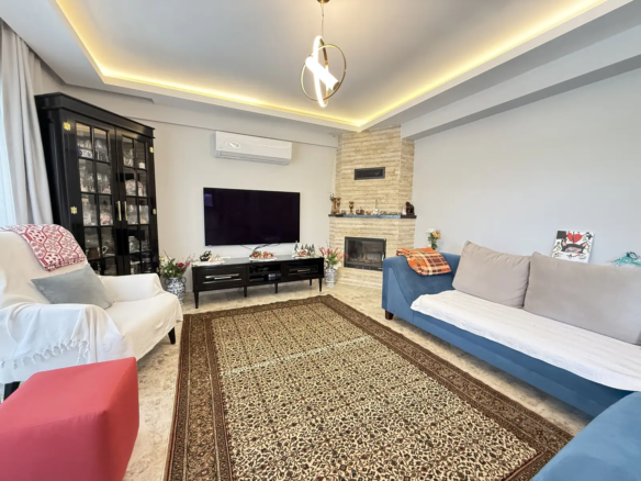 FETHİYE ÇALIŞ PLAJINA 200 METRE MÜSTAKİL HAVUZLU, BAHÇELİ VİLLA