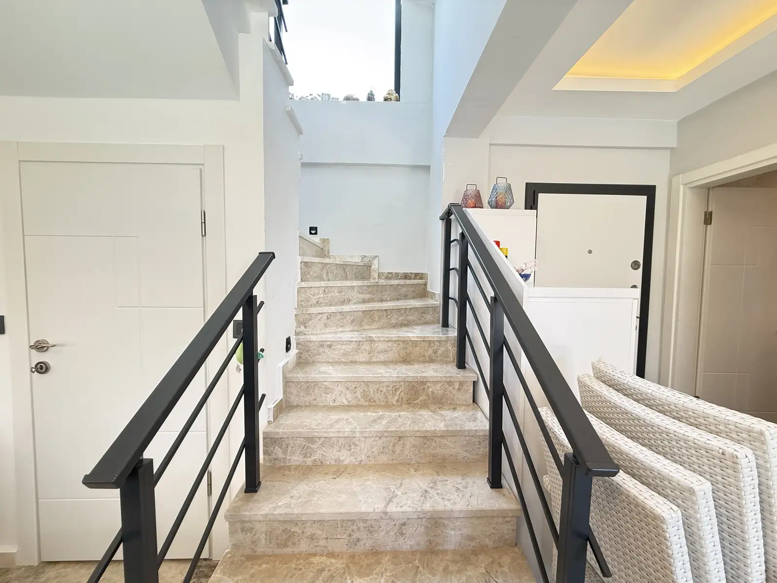 FETHİYE ÇALIŞ PLAJINA 200 METRE MÜSTAKİL HAVUZLU, BAHÇELİ VİLLA