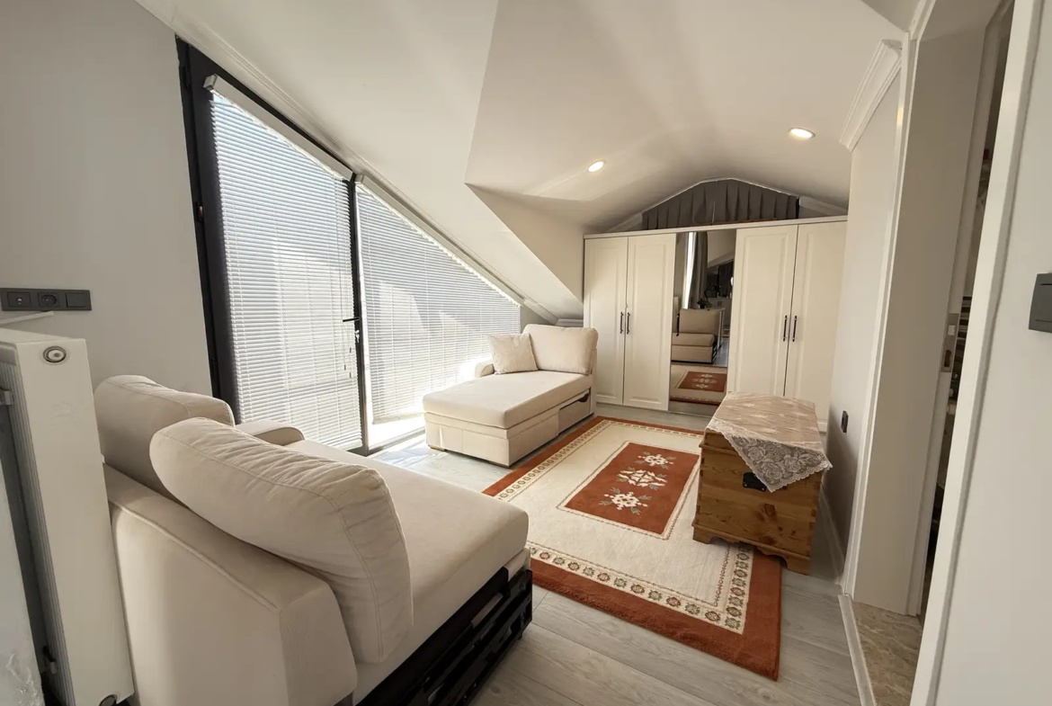 FETHİYE ÇALIŞ PLAJINA 200 METRE MÜSTAKİL HAVUZLU, BAHÇELİ VİLLA