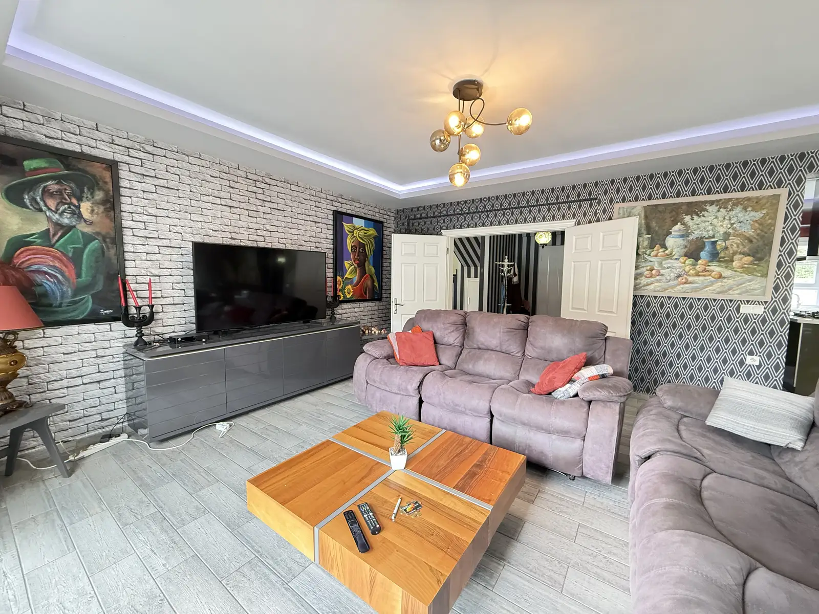 Sophisticated 4+1 Luxury Smart Villa in Yesiluzumlu