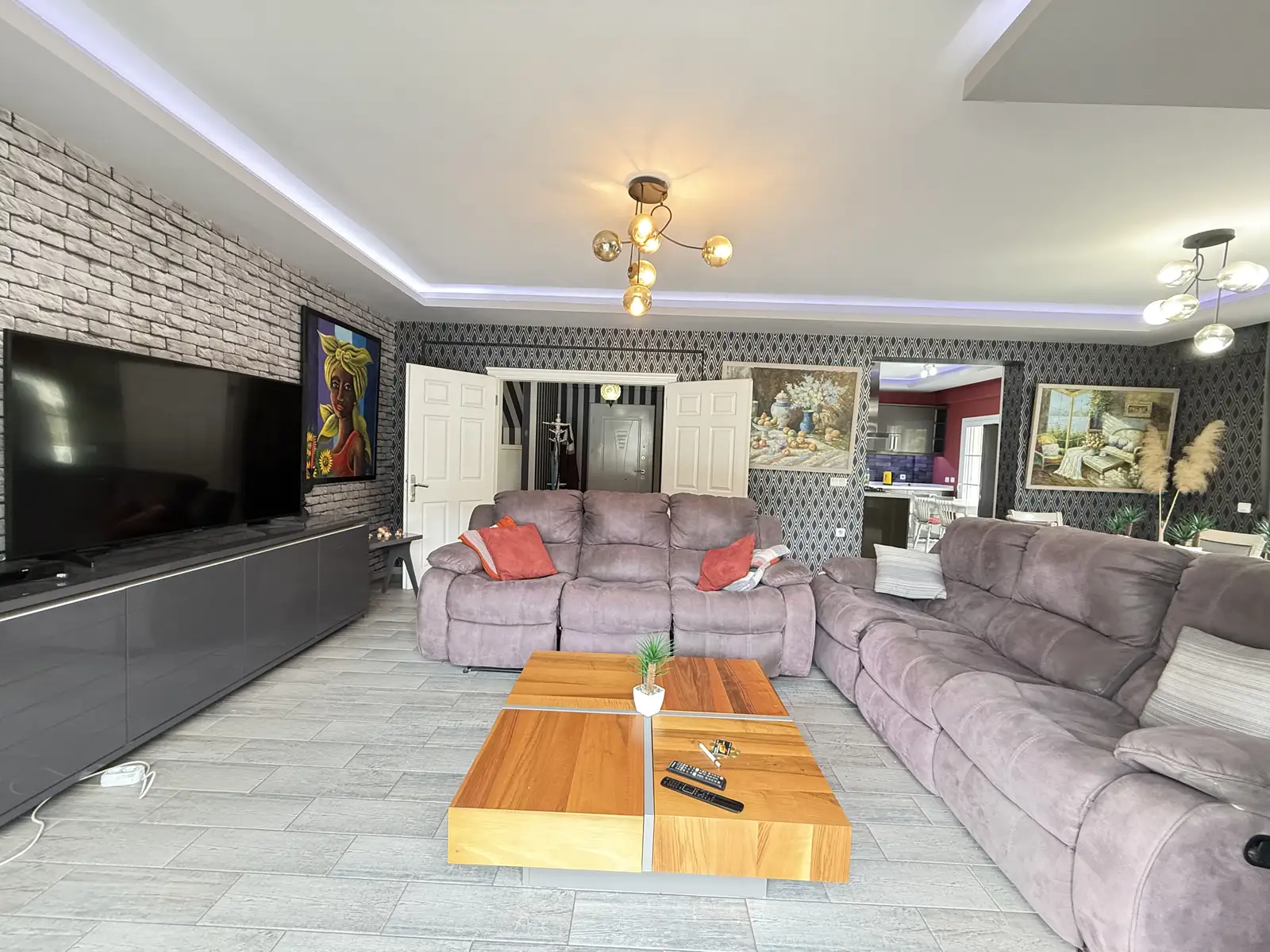 Sophisticated 4+1 Luxury Smart Villa in Yesiluzumlu