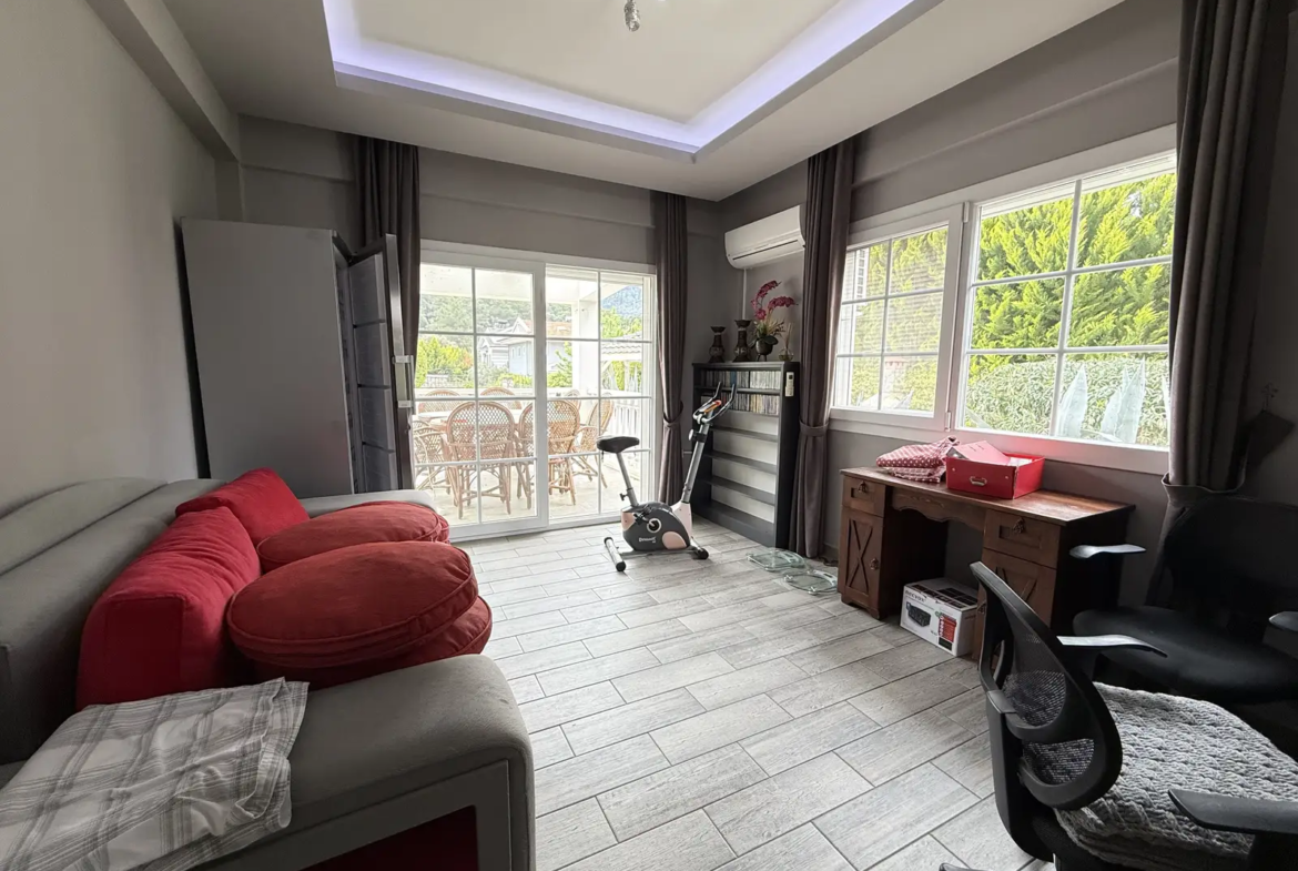 Sophisticated 4+1 Luxury Smart Villa in Yesiluzumlu