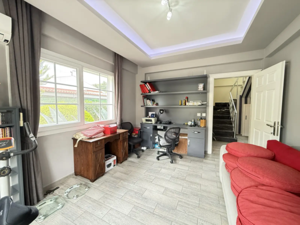 Sophisticated 4+1 Luxury Smart Villa in Yesiluzumlu