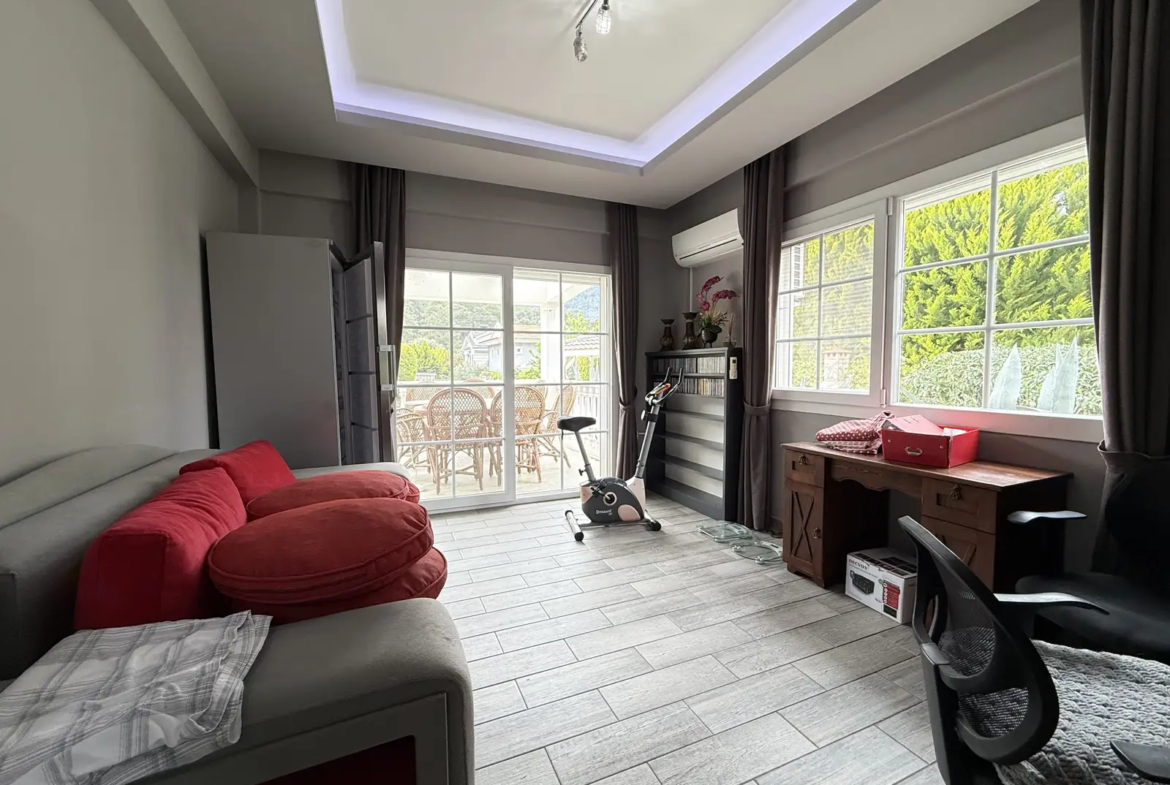 Sophisticated 4+1 Luxury Smart Villa in Yesiluzumlu