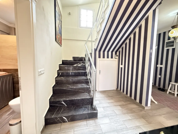 Sophisticated 4+1 Luxury Smart Villa in Yesiluzumlu