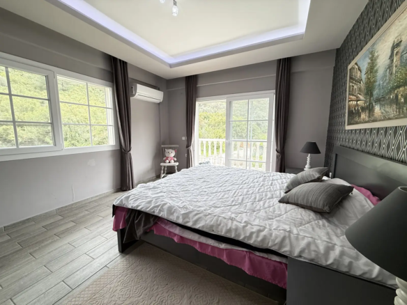 Sophisticated 4+1 Luxury Smart Villa in Yesiluzumlu