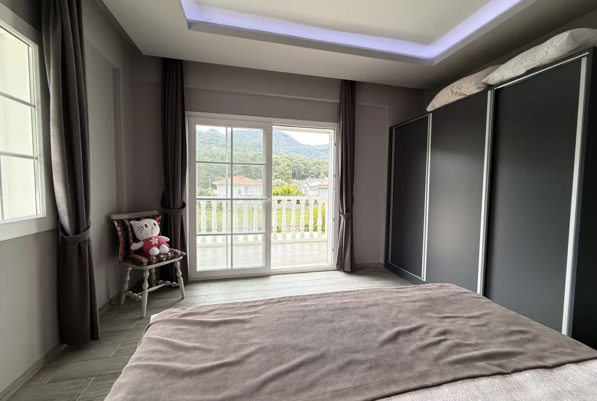 Sophisticated 4+1 Luxury Smart Villa in Yesiluzumlu