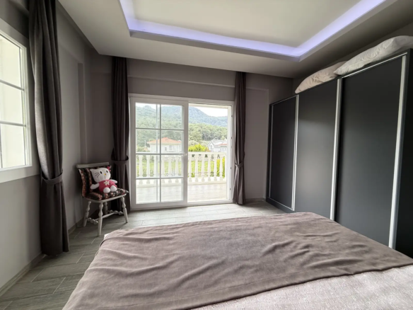 Sophisticated 4+1 Luxury Smart Villa in Yesiluzumlu