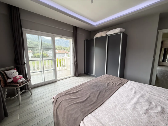 Sophisticated 4+1 Luxury Smart Villa in Yesiluzumlu