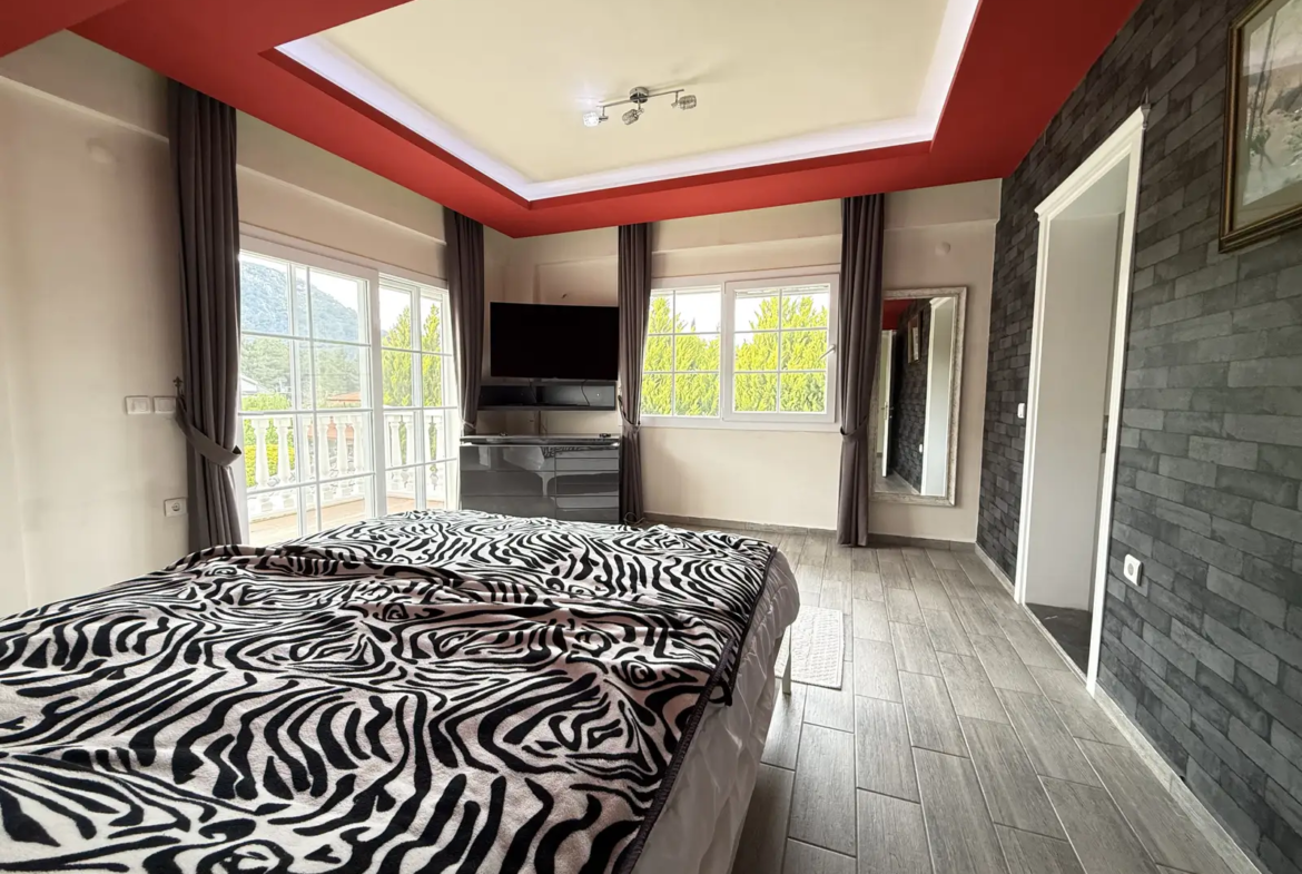 Sophisticated 4+1 Luxury Smart Villa in Yesiluzumlu