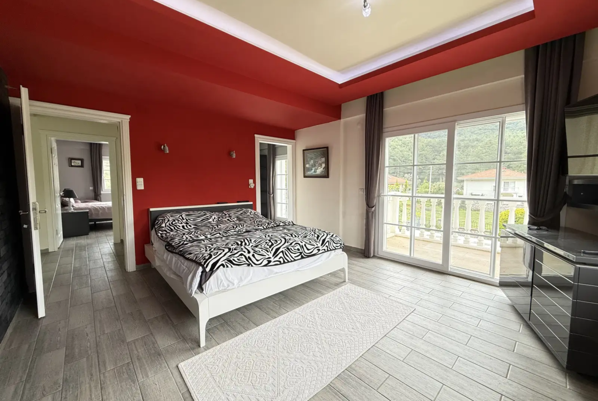 Sophisticated 4+1 Luxury Smart Villa in Yesiluzumlu