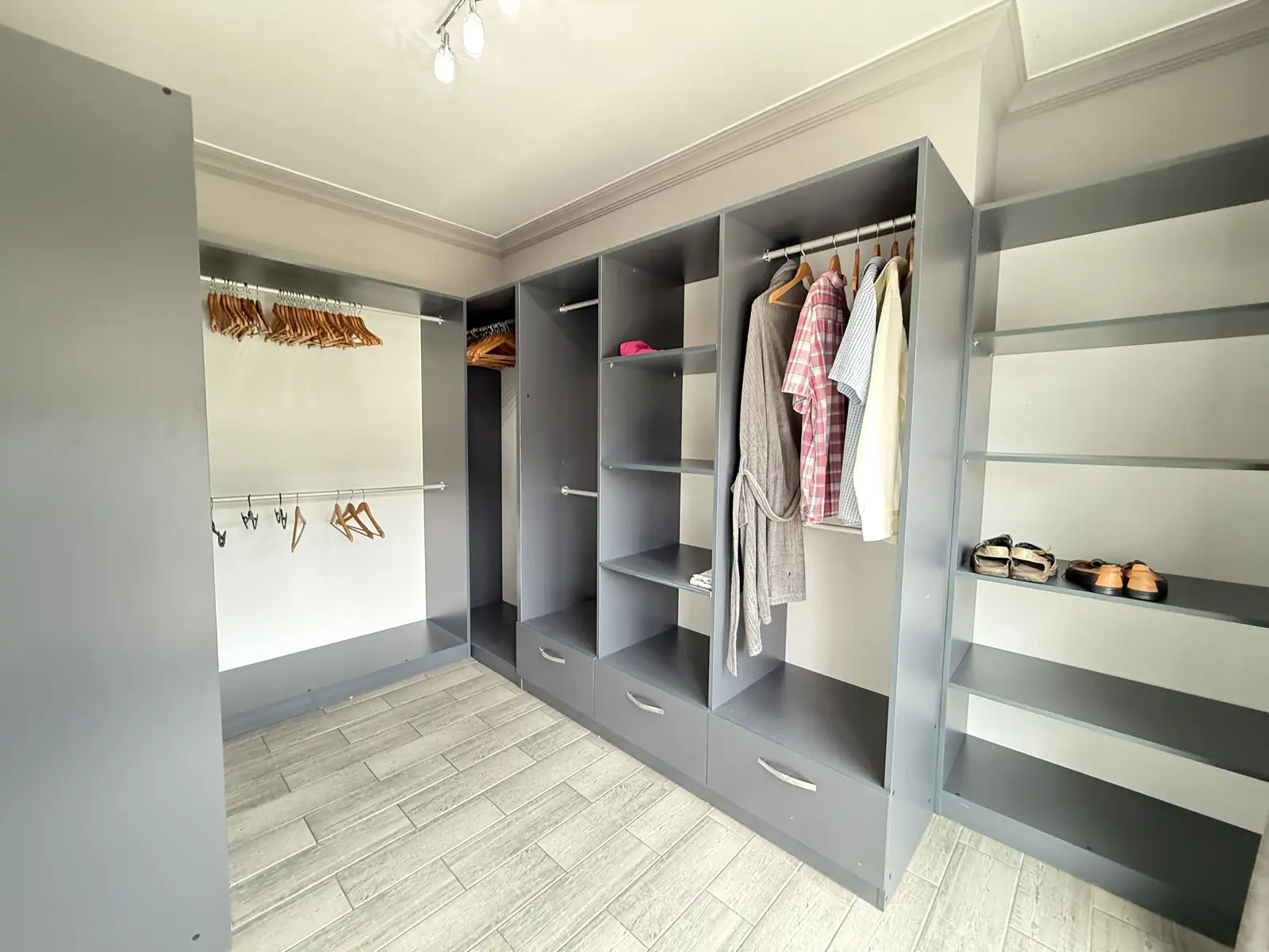 Sophisticated 4+1 Luxury Smart Villa in Yesiluzumlu