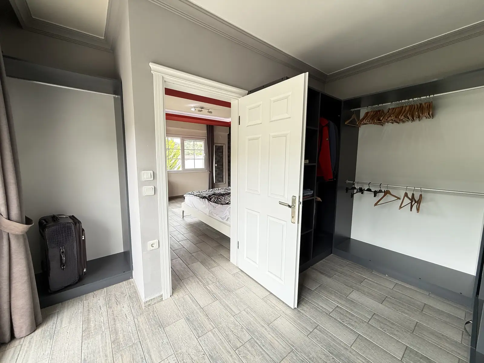 Sophisticated 4+1 Luxury Smart Villa in Yesiluzumlu