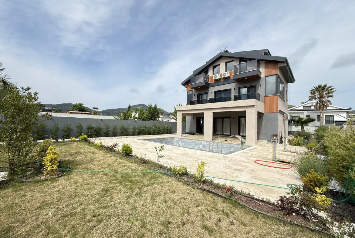 Ölüdeniz Yakınında Satılık Lüks Müstakil Villa | Full Eşyalı & 4 Odalı