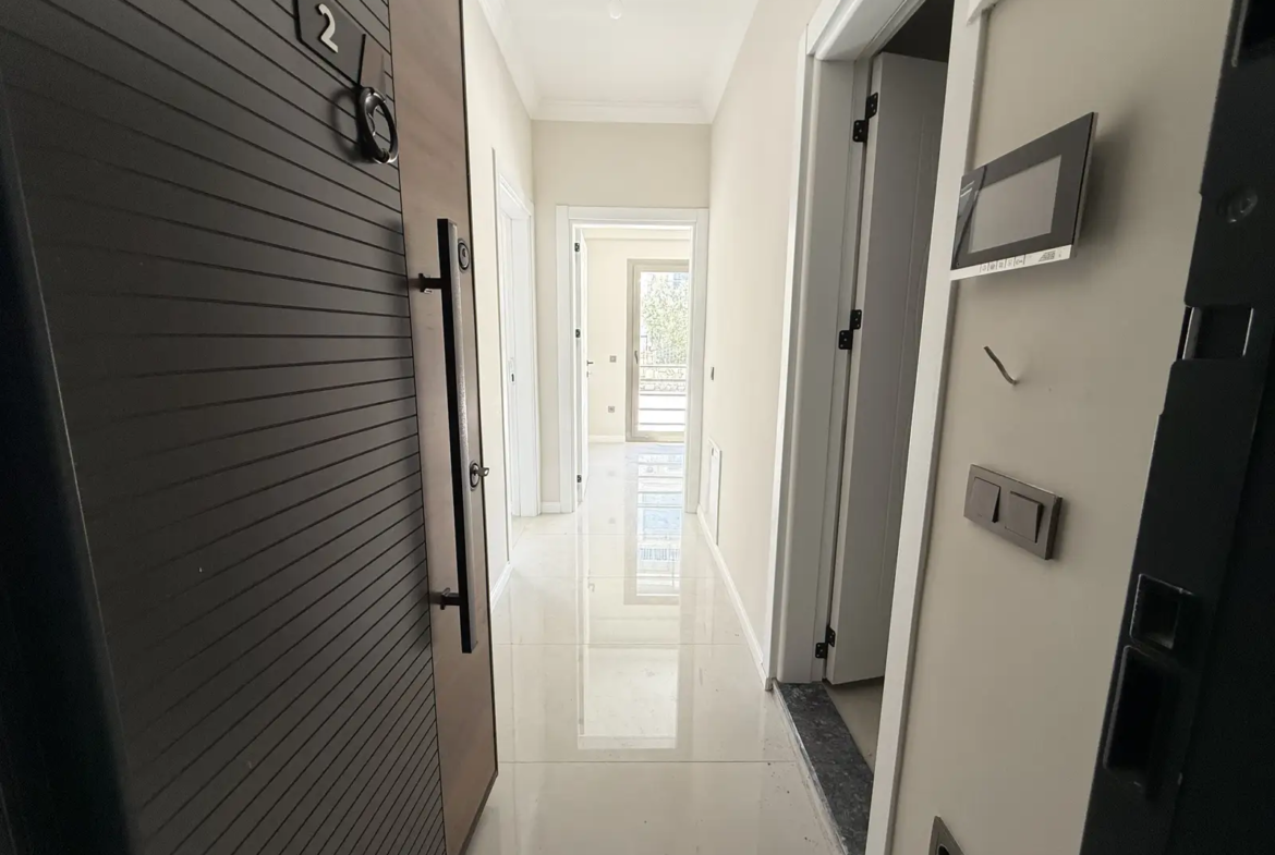 Fethiye Tuzla’da Lüks ve Konforun Adresi: Satılık Sıfır 1+1 Bahçe Katı