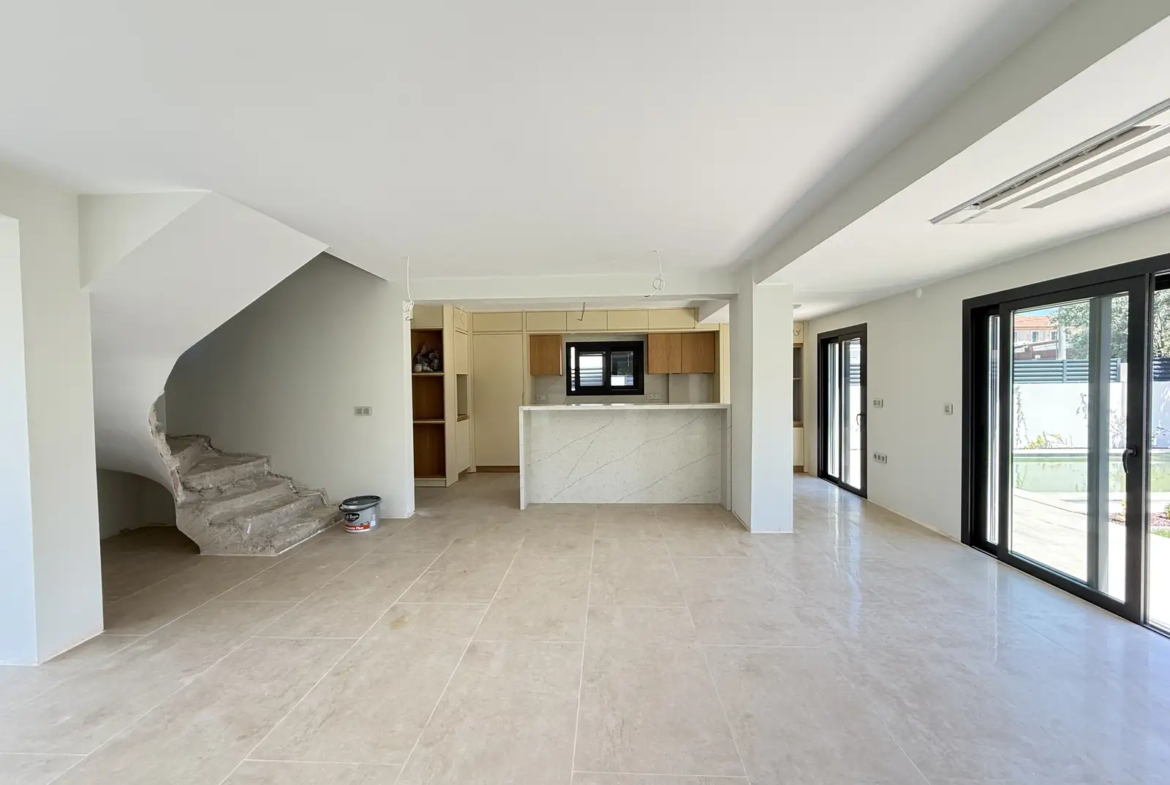 Fethiye Babataşı’nda Seçkin Yaşam: Köşe Parsel, Modern Mimari ve Kişiselleştirilebilir 4+1 Lüks VİLLA