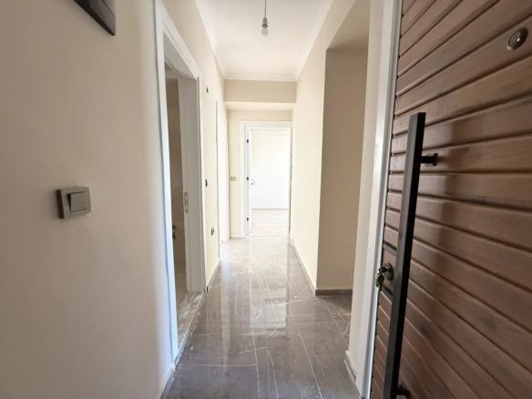 Fethiye Deliktaş’ta Merkeze Komşu, Modern Tasarımlı Satılık 2+1 Bahçe Katı Daire