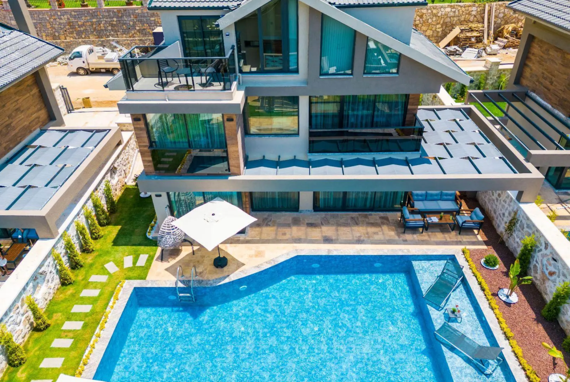 Fethiye Ovacık’ta Satılık Kira Garantili Lüks Villa – 3+1 Müstakil Konsept