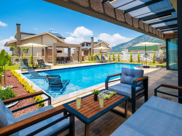 Fethiye Ovacık’ta Satılık Kira Garantili Lüks Villa – 3+1 Müstakil Konsept