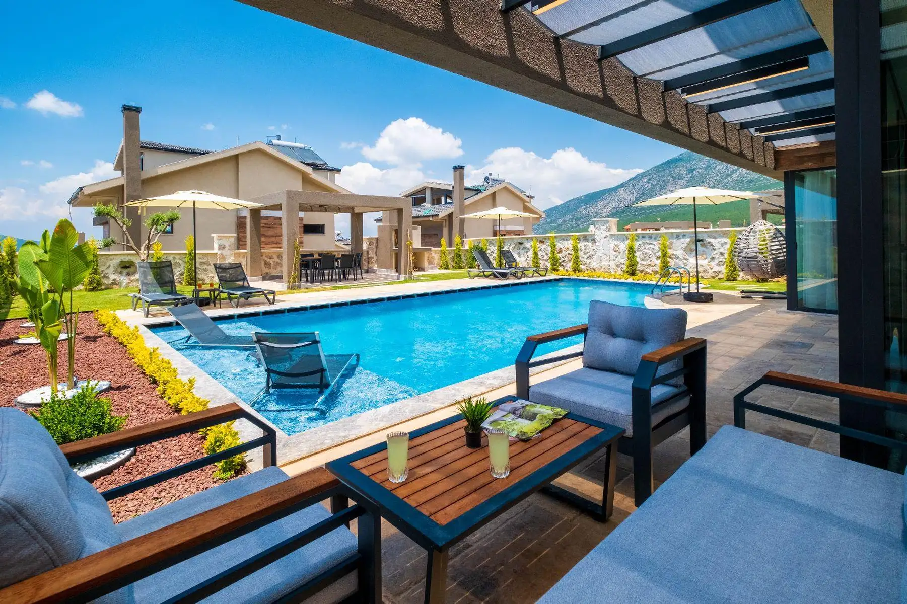Fethiye Ovacık’ta Satılık Kira Garantili Lüks Villa – 3+1 Müstakil Konsept