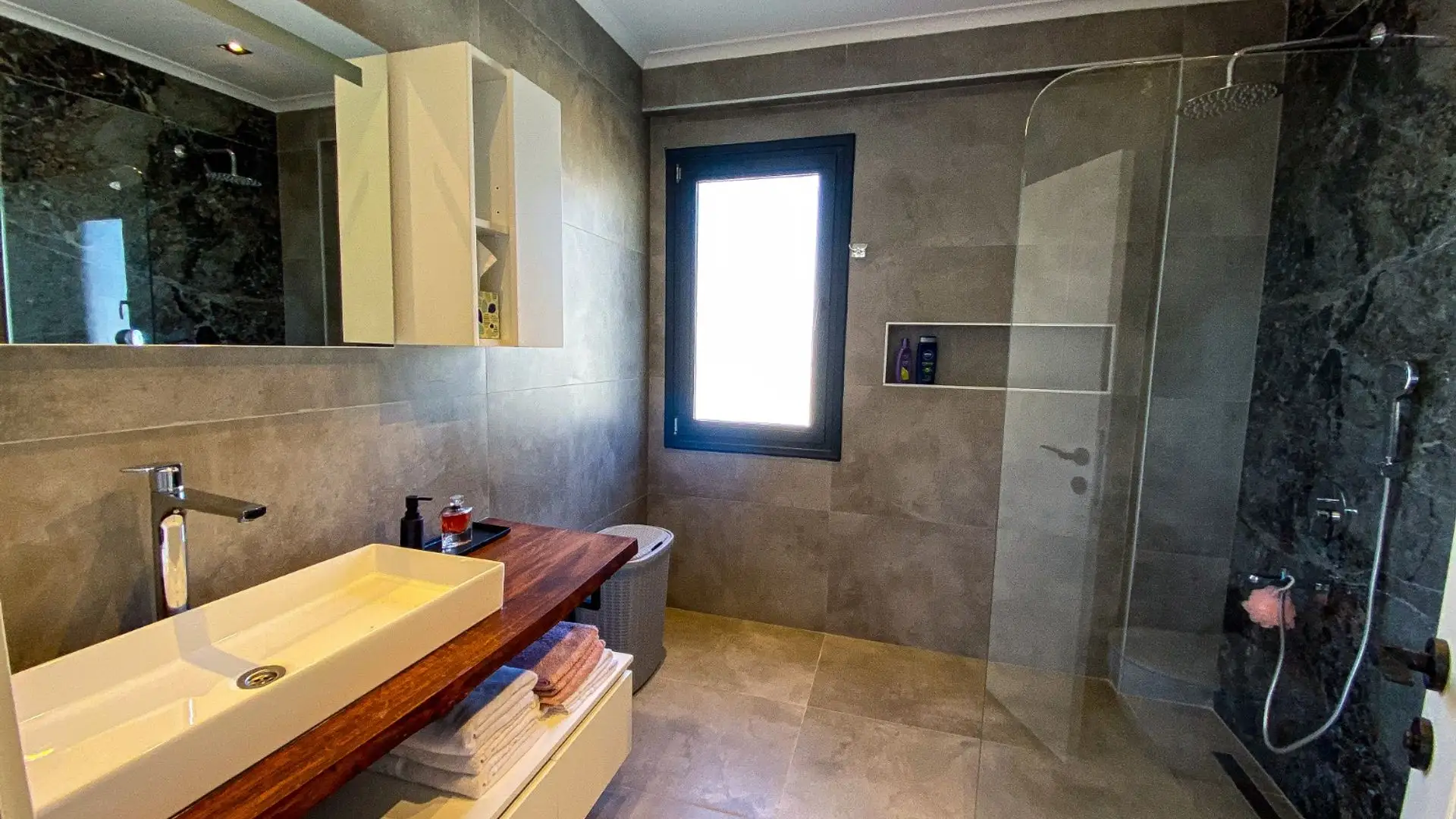 Fethiye Babadağ’da Eşsiz Konumda Deniz ManzaralıAkıllı Lüks Villa — Royal Villa