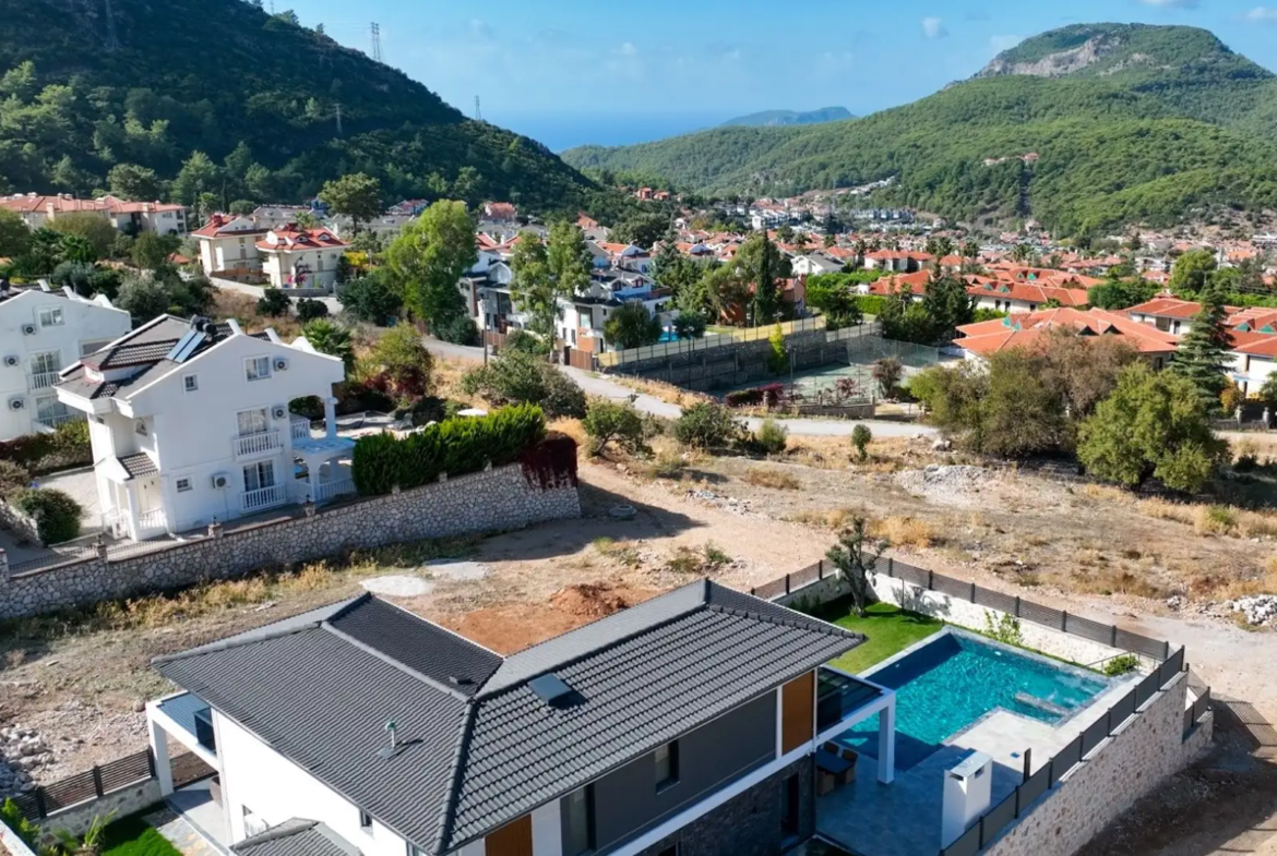 Fethiye Babadağ’da Eşsiz Konumda Deniz ManzaralıAkıllı Lüks Villa — Royal Villa