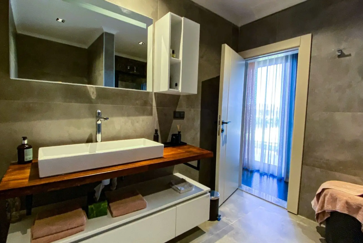Fethiye Babadağ’da Eşsiz Konumda Deniz ManzaralıAkıllı Lüks Villa — Royal Villa