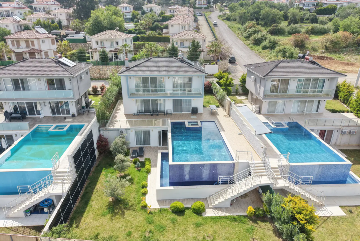 FETHİYE OVACIK’TA 580 m² ARSA İÇİNDE 4+1 MÜSTAKİL VİLLA