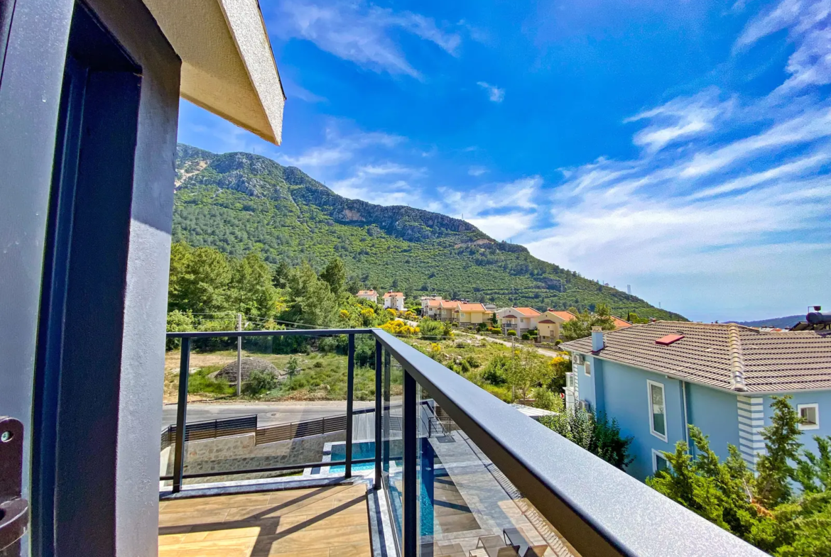 Fethiye Ovacık’ta 5+1 Açık-Kapalı Havuzlu Müstakil Villa