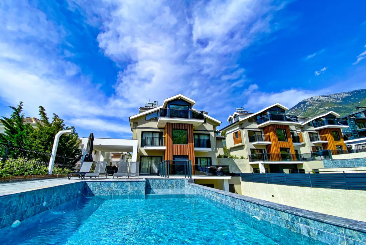 Fethiye Ovacık’ta 5+1 Açık-Kapalı Havuzlu Müstakil Villa
