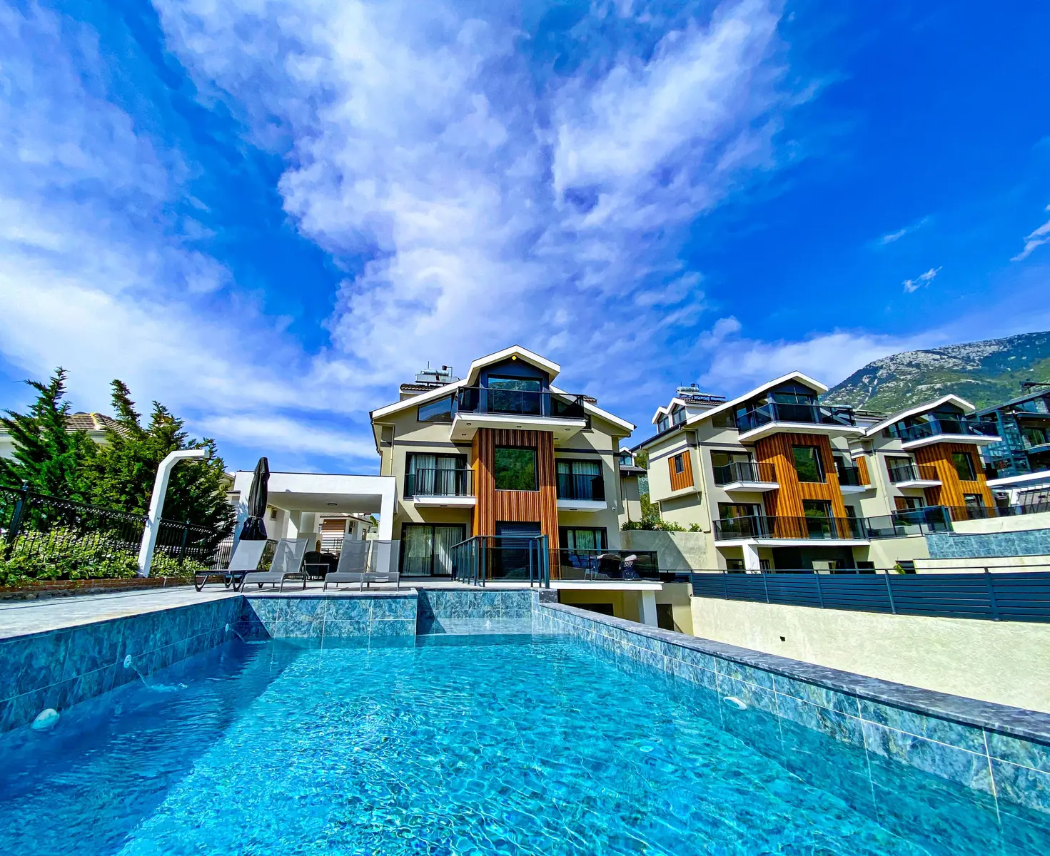 Fethiye Ovacık’ta 5+1 Açık-Kapalı Havuzlu Müstakil Villa