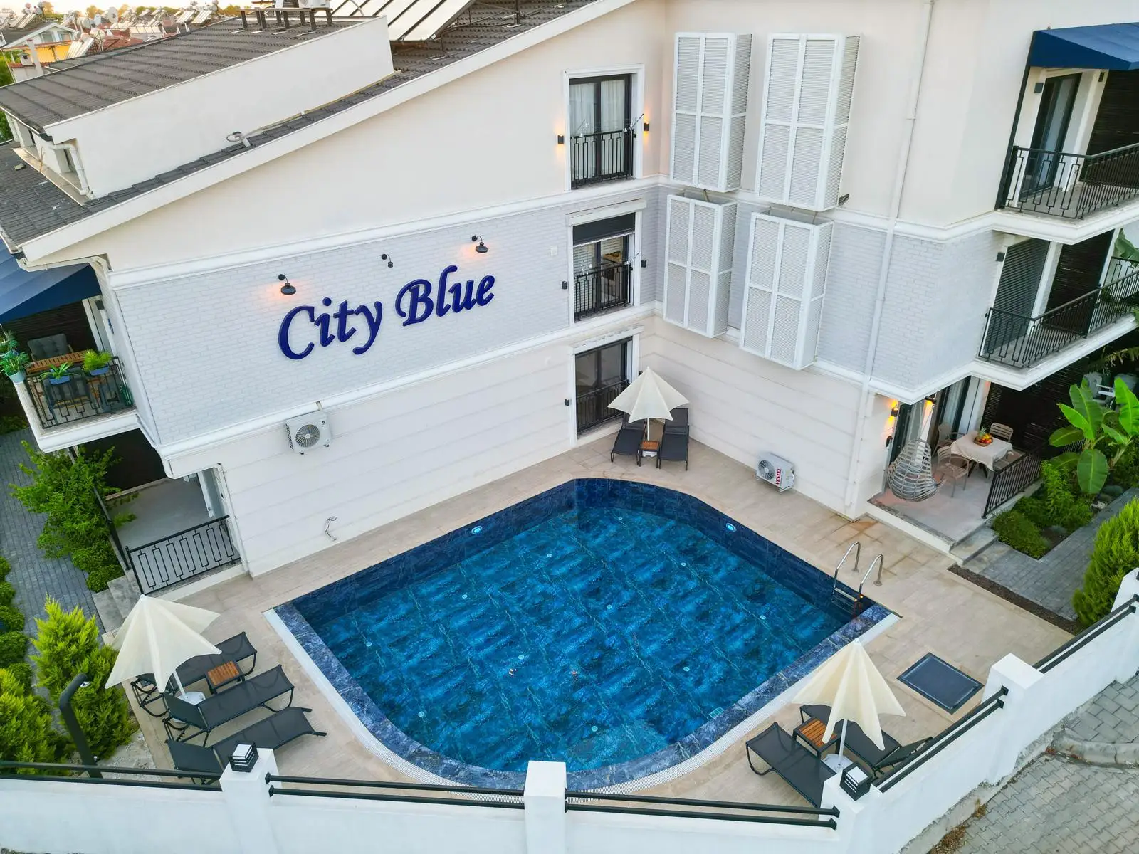 Fethiye, Çalış’ta Modern ve Lüks 2 Yatak Odalı Daireler: Prestijli Proje