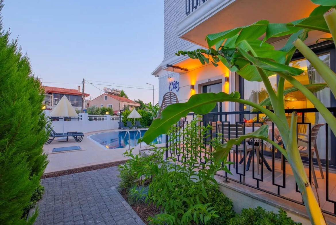 Fethiye, Çalış’ta Modern ve Lüks 2 Yatak Odalı Daireler: Prestijli Proje