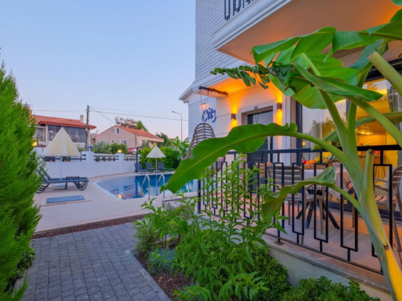 Fethiye, Çalış’ta Modern ve Lüks 2 Yatak Odalı Daireler: Prestijli Proje