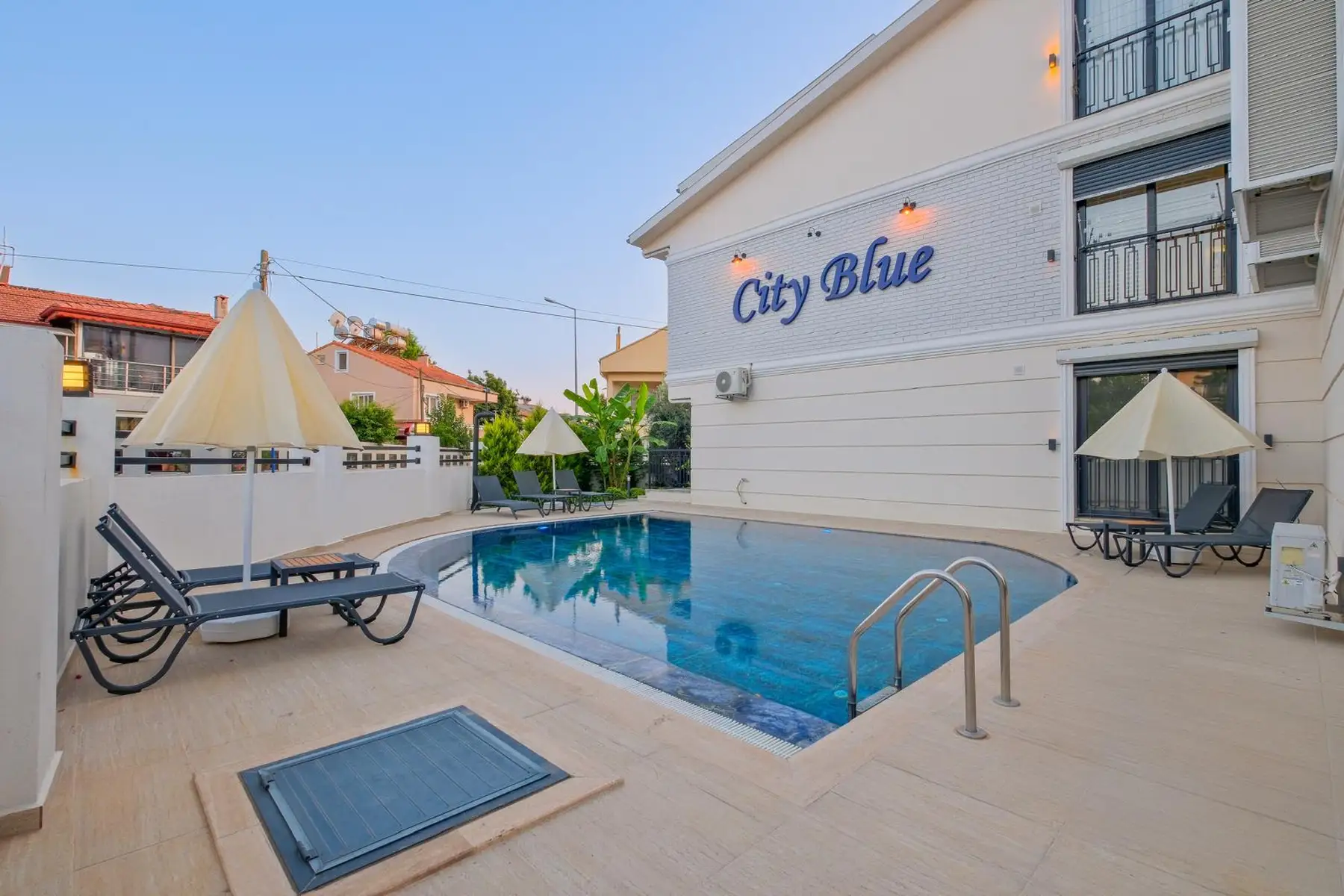 Fethiye, Çalış’ta Modern ve Lüks 2 Yatak Odalı Daireler: Prestijli Proje