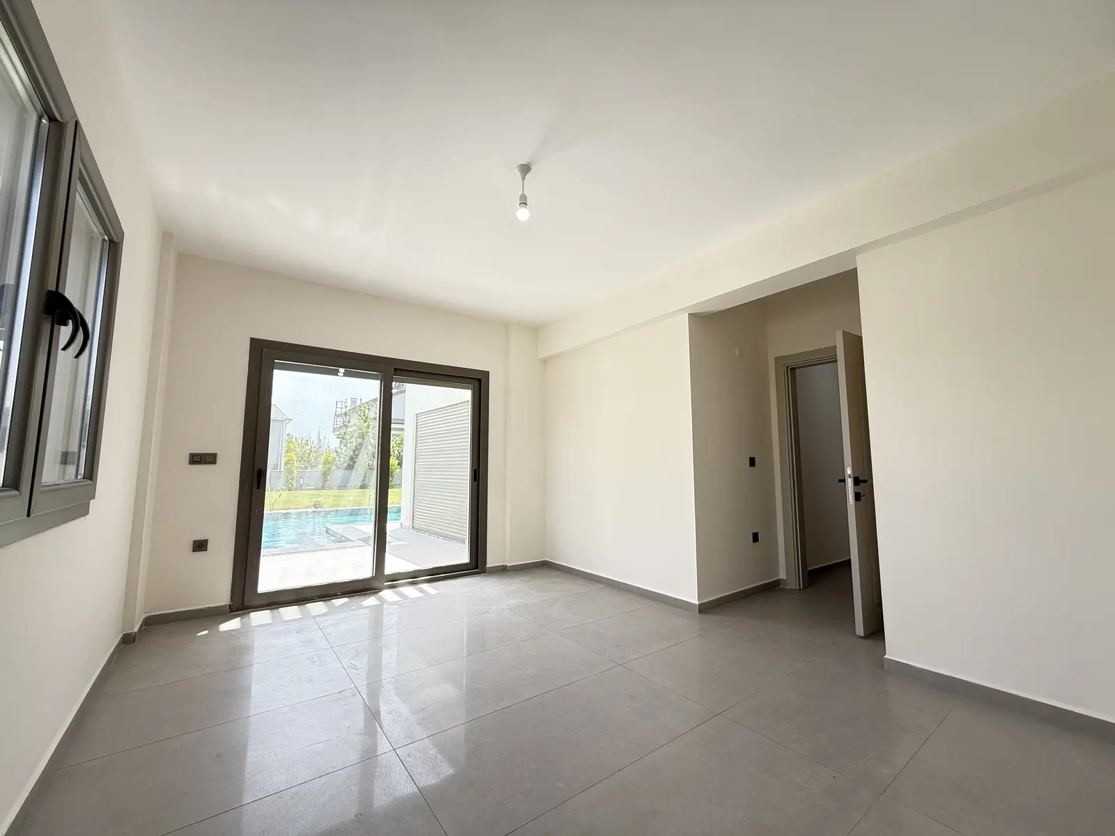 Fethiye’de Özel Havuzlu Müstakil Villa – Plaja Yürüme Mesafesinde