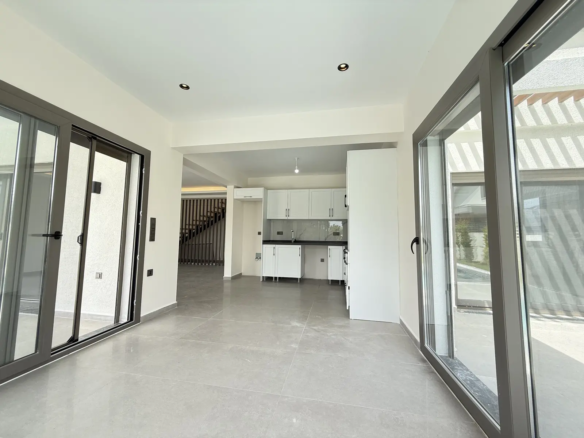 Fethiye’de Özel Havuzlu Müstakil Villa – Plaja Yürüme Mesafesinde