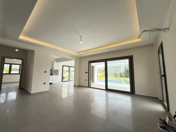 Fethiye’de Özel Havuzlu Müstakil Villa – Plaja Yürüme Mesafesinde