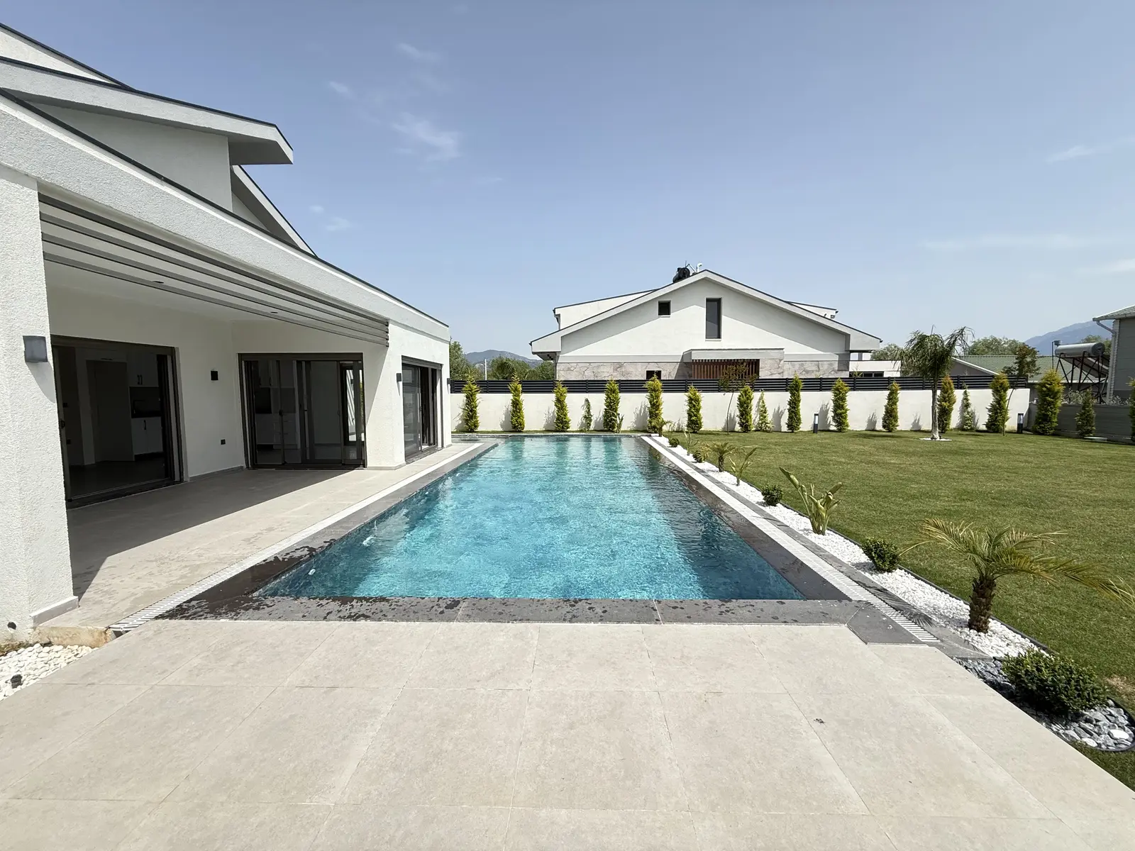 Fethiye’de Özel Havuzlu Müstakil Villa – Plaja Yürüme Mesafesinde