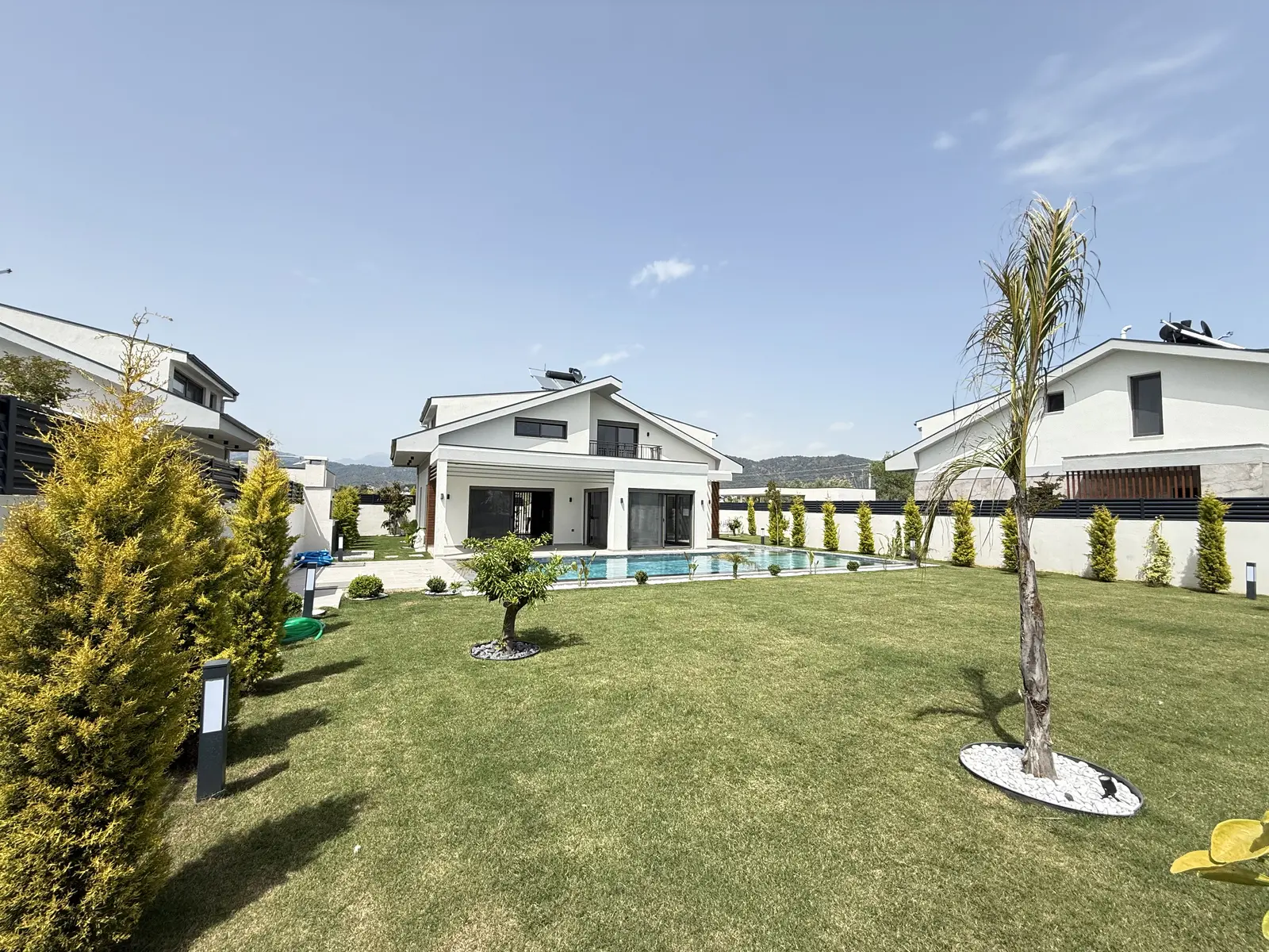 Fethiye’de Özel Havuzlu Müstakil Villa – Plaja Yürüme Mesafesinde