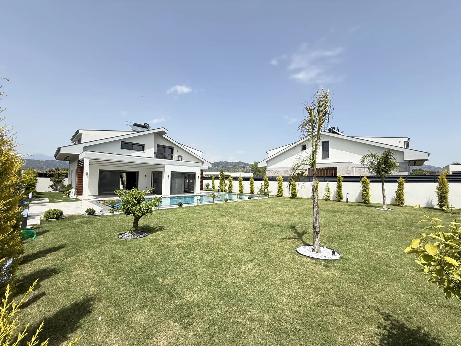 Fethiye’de Özel Havuzlu Müstakil Villa – Plaja Yürüme Mesafesinde
