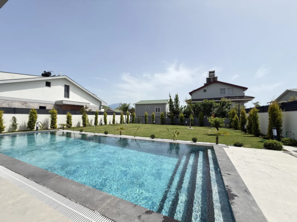 Fethiye’de Özel Havuzlu Müstakil Villa – Plaja Yürüme Mesafesinde