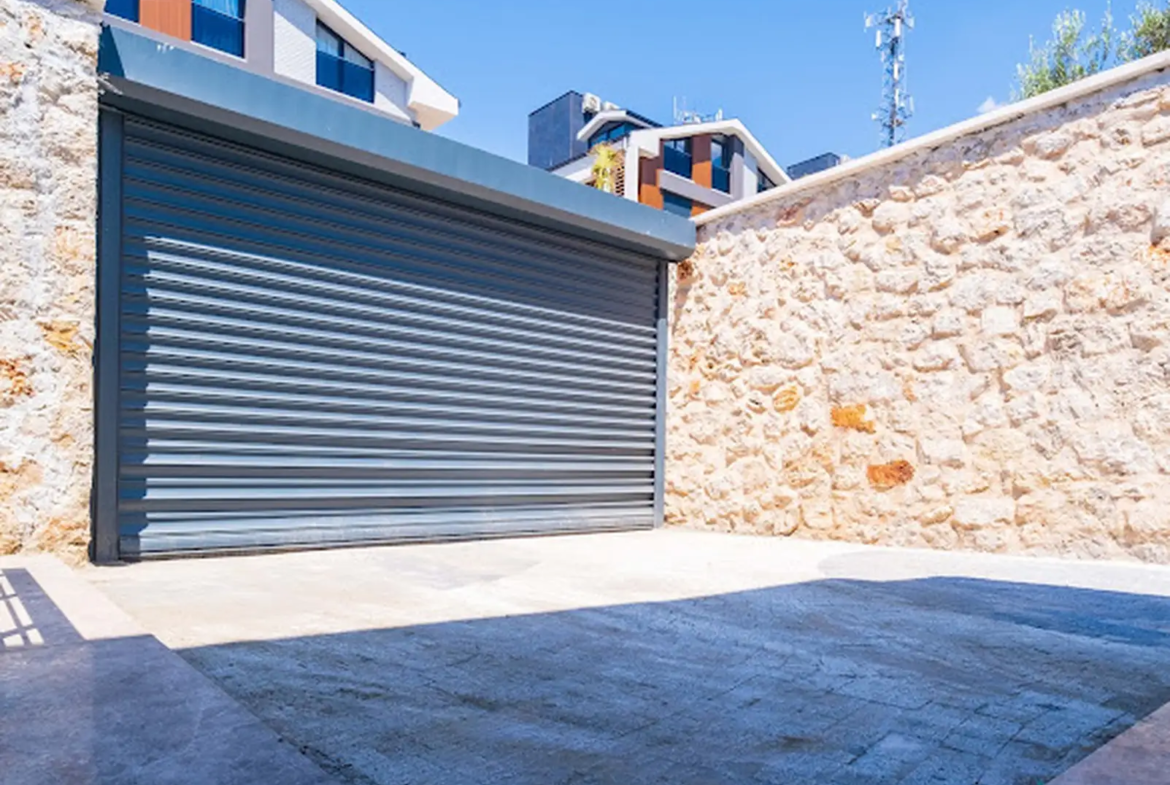 Ölüdeniz Manzaralı Açık-Kapalı Yüzme Havuzlu Lüks Villa