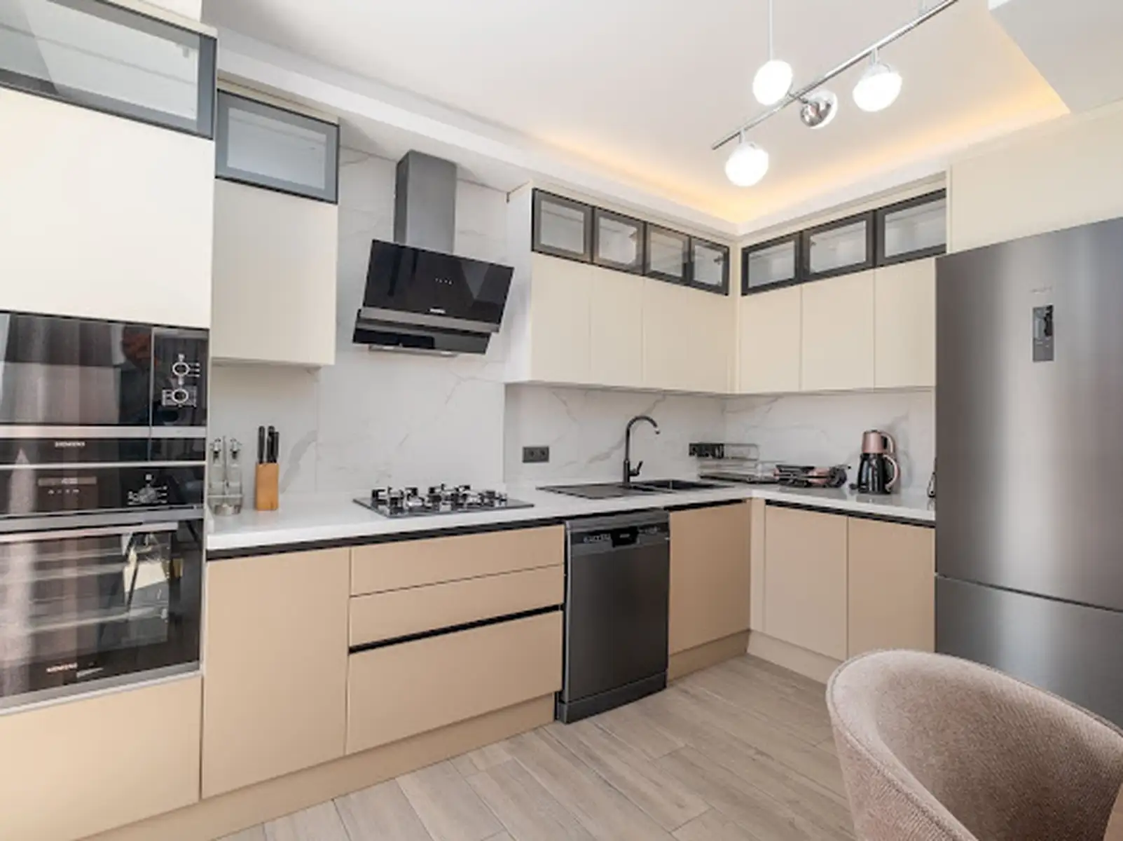 Ölüdeniz Manzaralı Açık-Kapalı Yüzme Havuzlu Lüks Villa