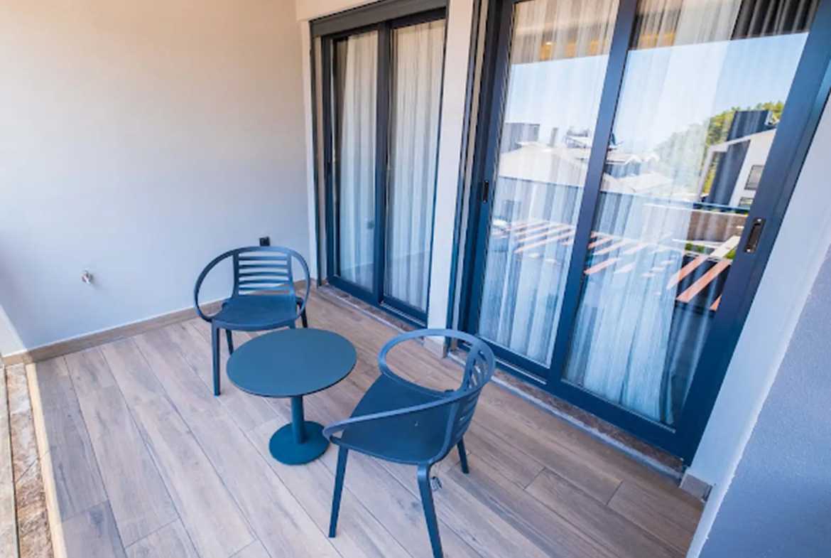 Ölüdeniz Manzaralı Açık-Kapalı Yüzme Havuzlu Lüks Villa