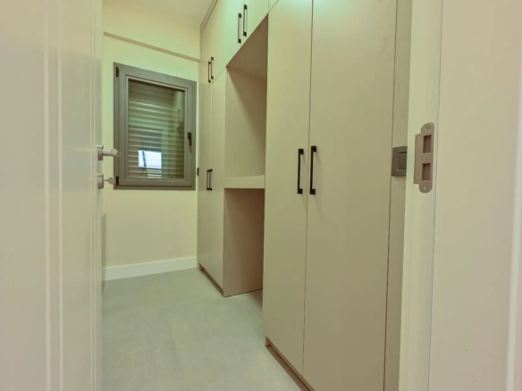 Müstakil Havuzlu ve Yerden Isıtmalı, 5 Yatak Odalı Lüks Müstakil Villa